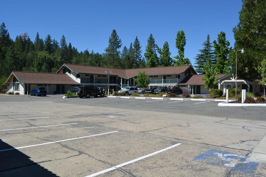 Pioneer Inn & Suites Volcano エクステリア 写真