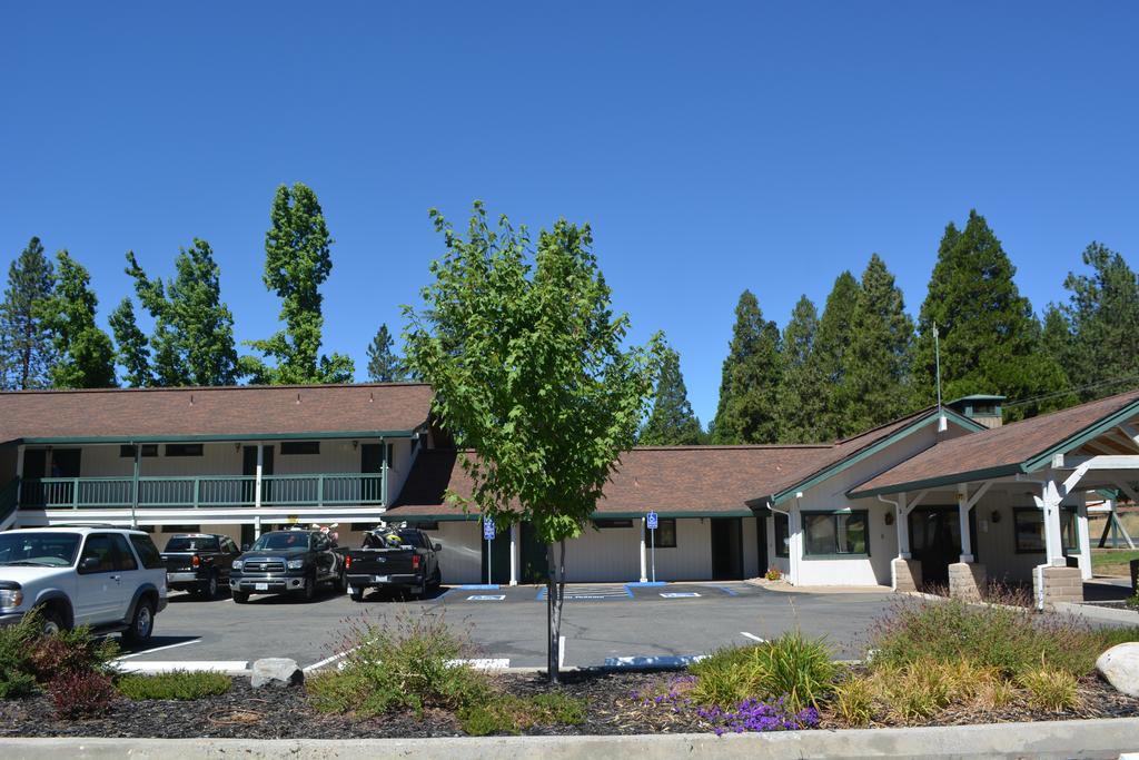 Pioneer Inn & Suites Volcano エクステリア 写真