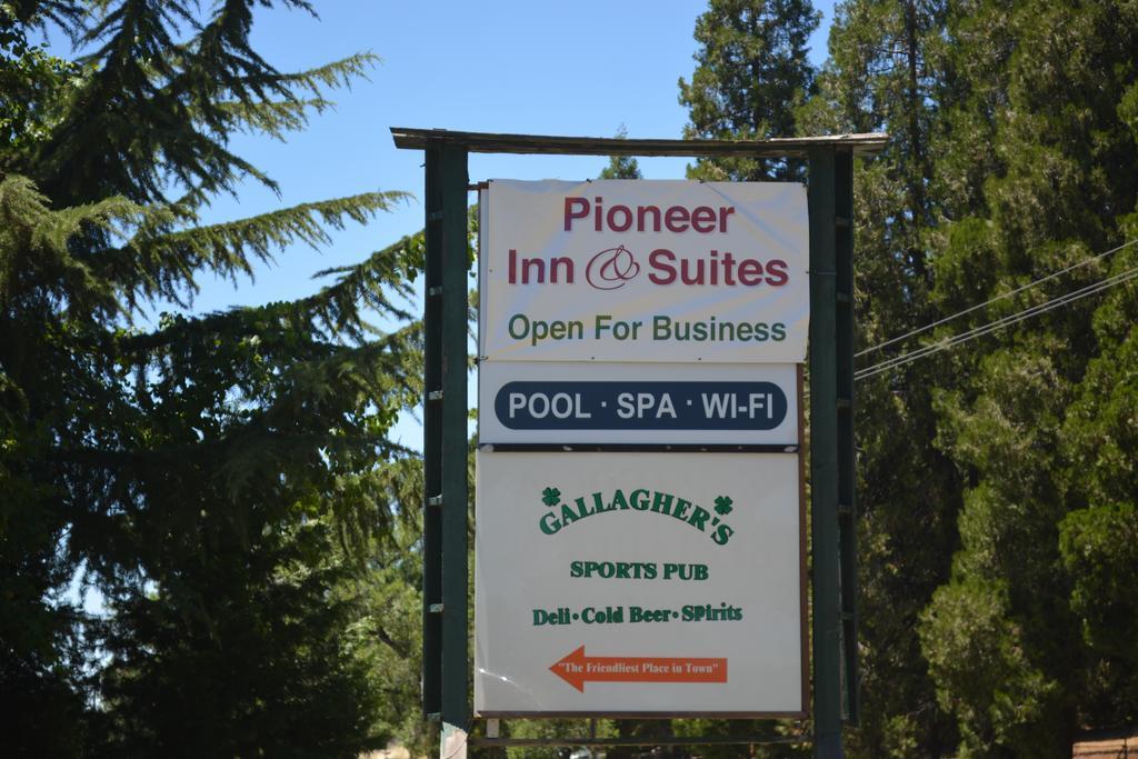 Pioneer Inn & Suites Volcano エクステリア 写真