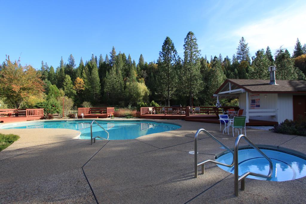 Pioneer Inn & Suites Volcano エクステリア 写真