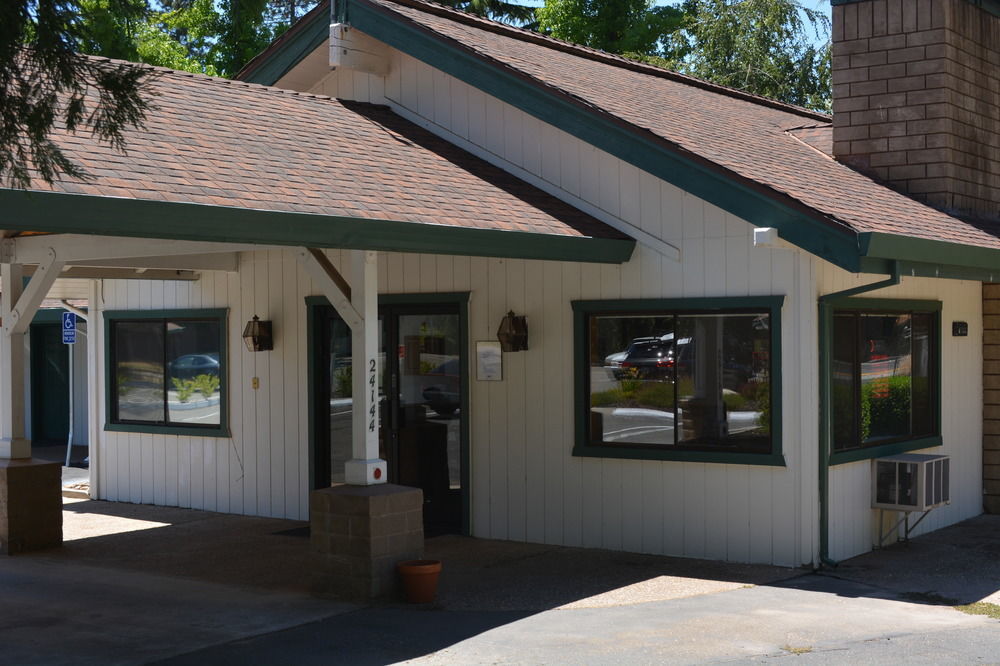 Pioneer Inn & Suites Volcano エクステリア 写真