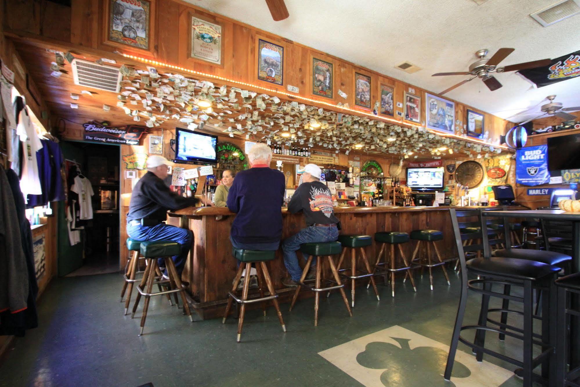 Pioneer Inn & Suites Volcano エクステリア 写真